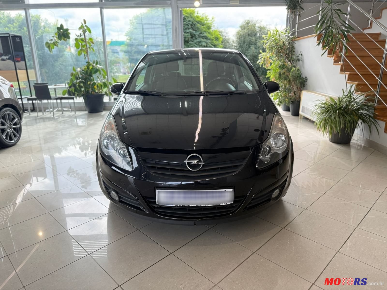 2010' Opel Corsa 1.4 Color Edition photo #2