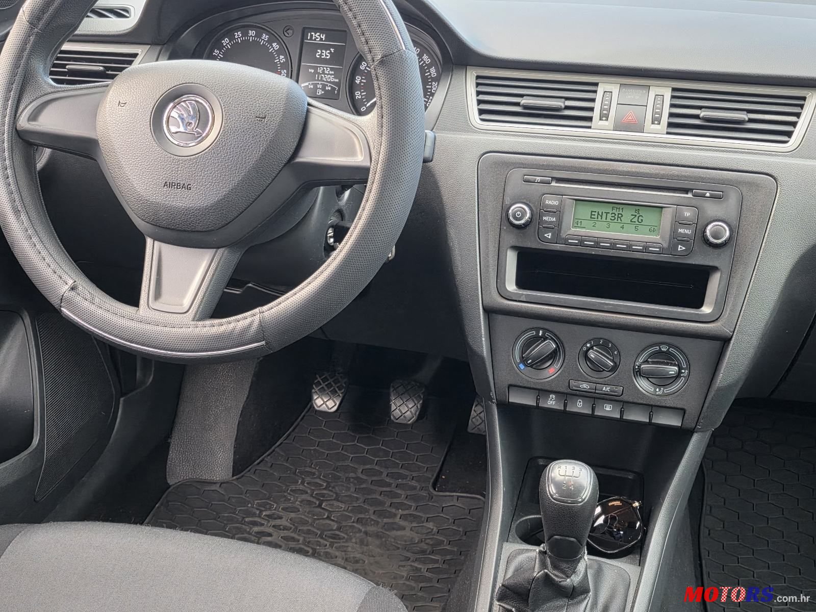 2014' Skoda Rapid 1,6 Tdi photo #6