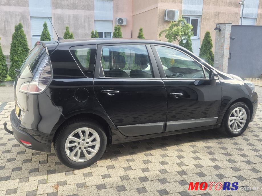 2011' Renault Scenic 1,5 Dci photo #5