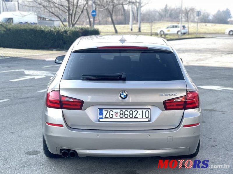 2010' BMW Serija 5 Touring 520D photo #4