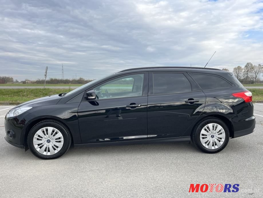 2011' Ford Focus Karavan photo #4