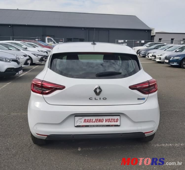 2021' Renault Clio E-Tech photo #4
