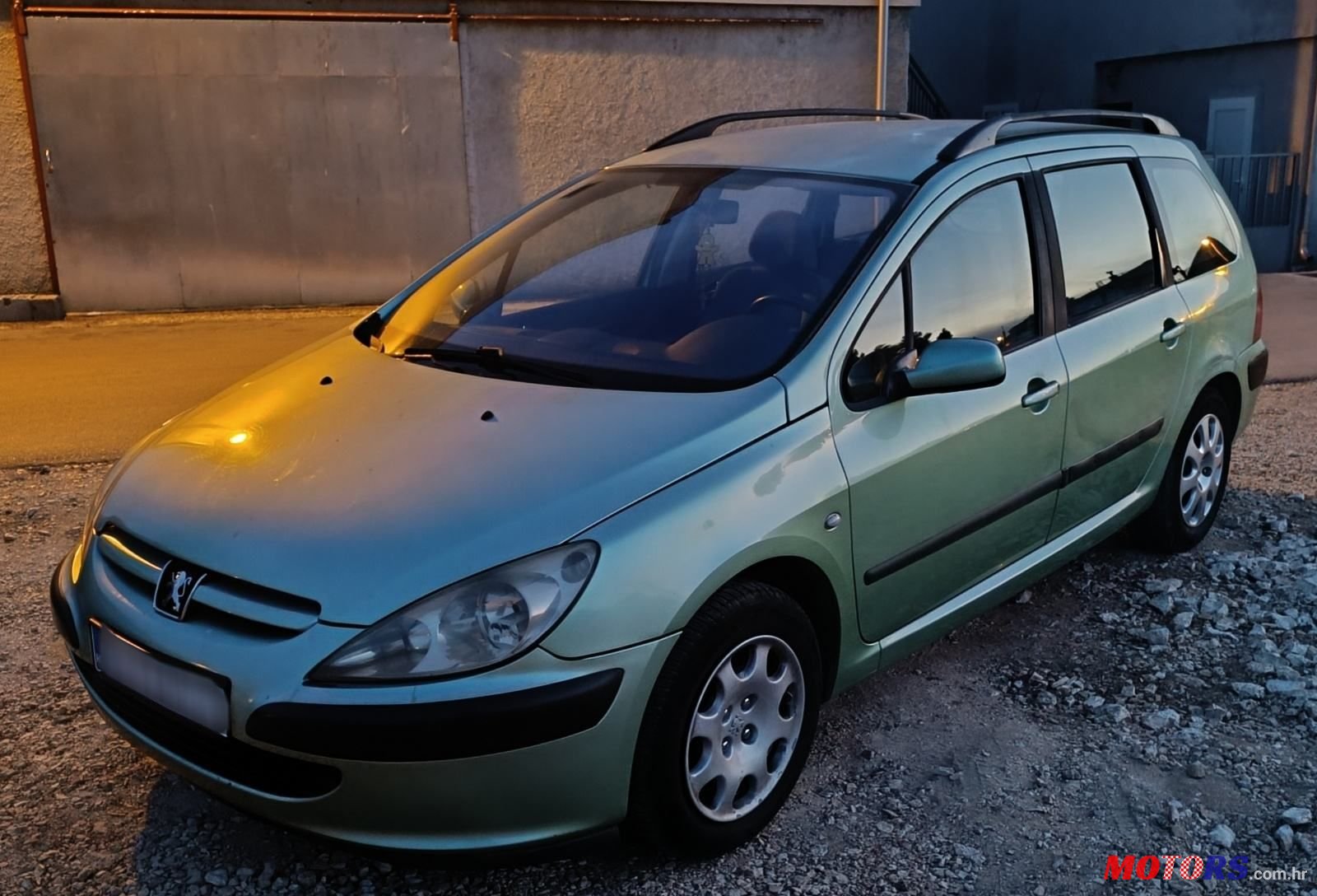 2003' Peugeot 307 Break photo #3