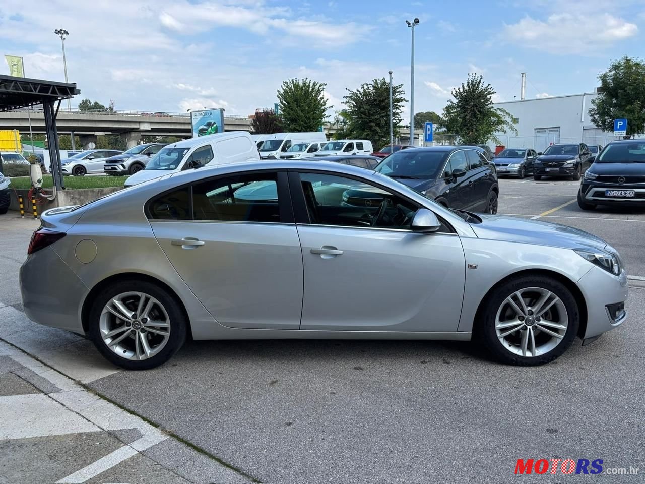 2014' Opel Insignia photo #4