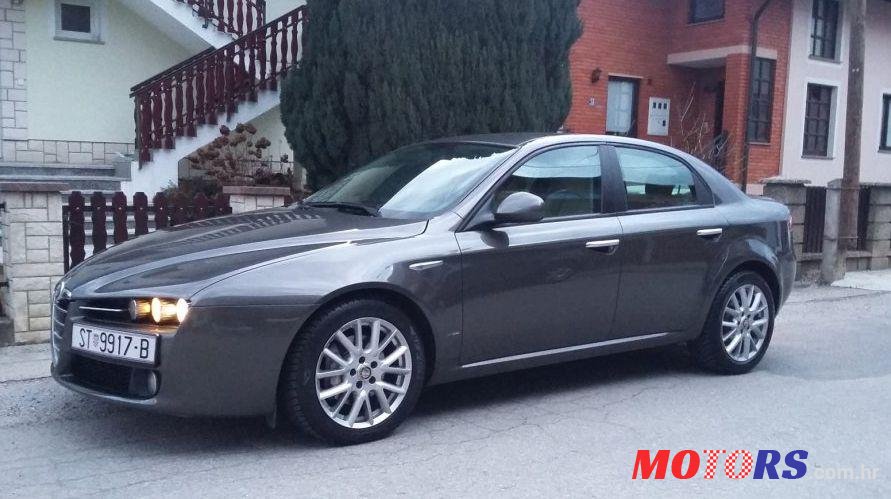 2010' Alfa Romeo 159 1,9 Jtdm photo #1