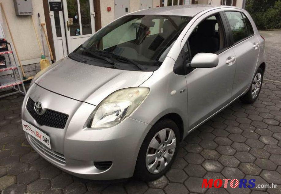 2007' Toyota Yaris photo #1
