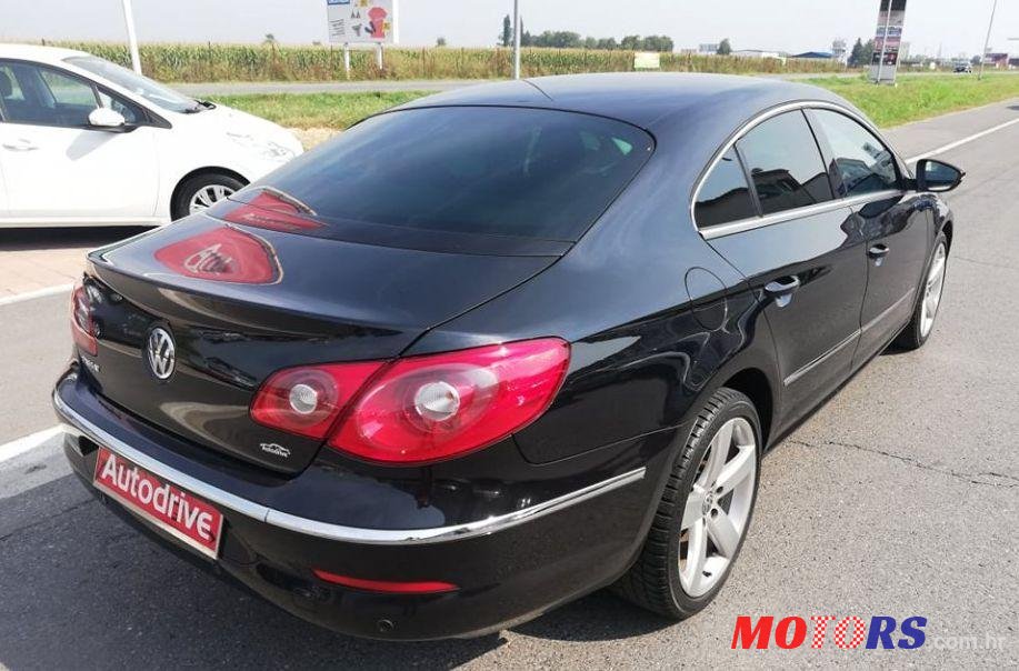 2009' Volkswagen Passat 2,0 Tdi photo #1