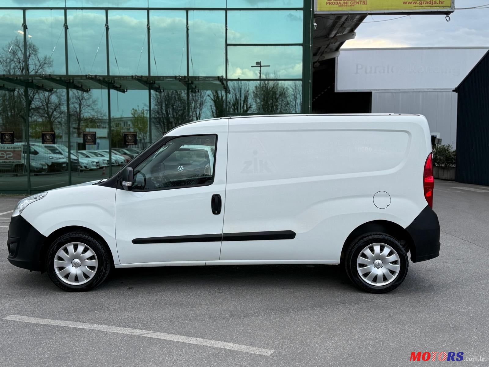 2018' Opel Combo 1.3 Cdti photo #2