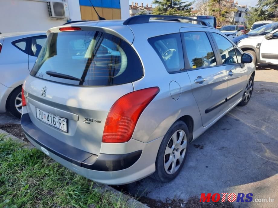 2011' Peugeot 308 Sw photo #4