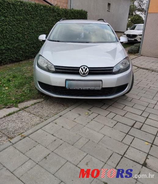 2010' Volkswagen Golf VI Variant photo #3