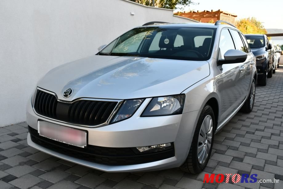 2017' Skoda Octavia Combi photo #3