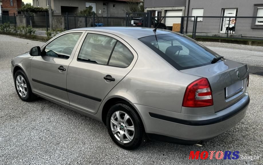 2011' Skoda Octavia 1,6 photo #5