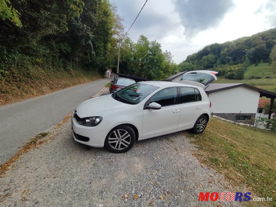 2010' Volkswagen Golf 6 photo #4