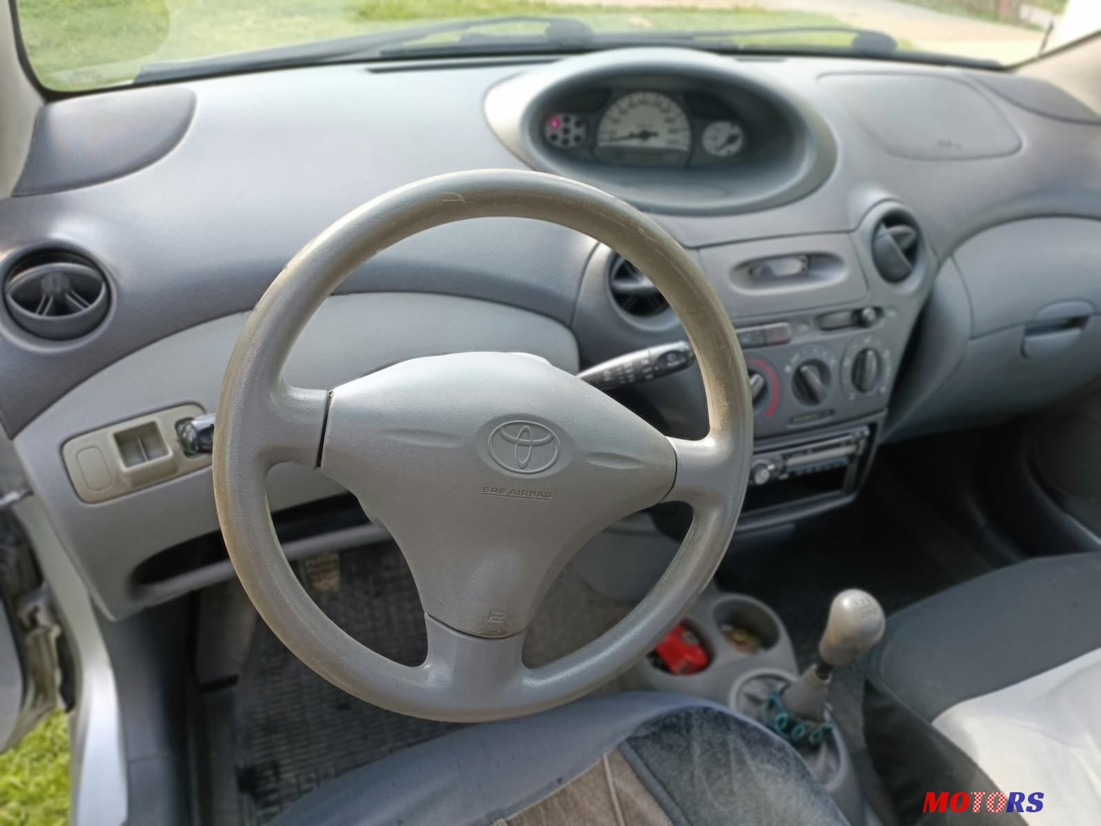 2002' Toyota Yaris 1,0 Vvt-I photo #4