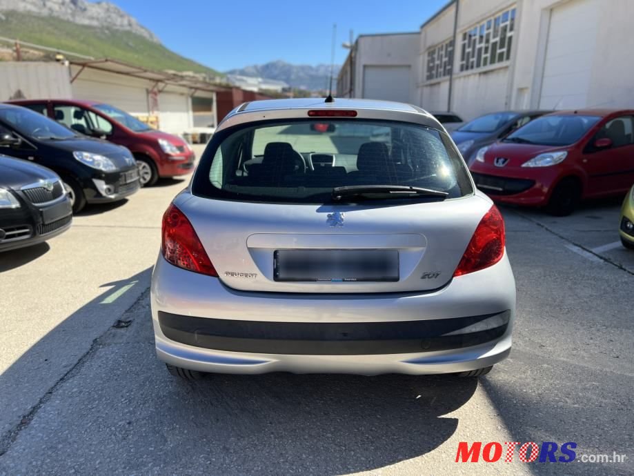 2007' Peugeot 207 1,4 16V photo #6