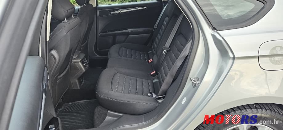 2015' Ford Mondeo 2.0 Tdci photo #3