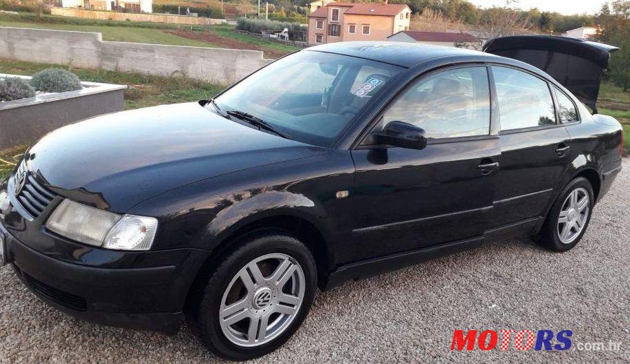 1998' Volkswagen Passat photo #2