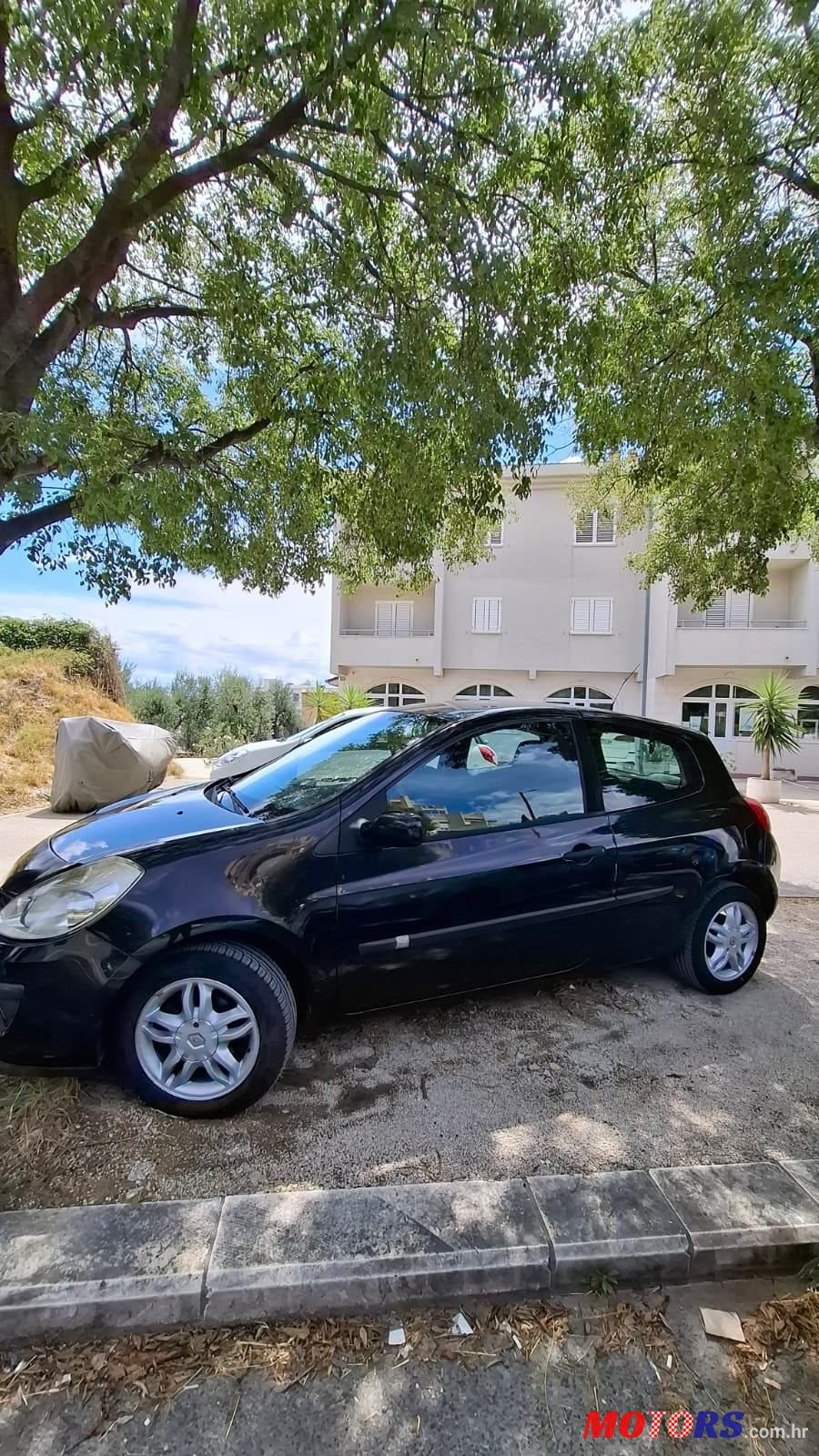 2005' Renault Clio 1,4 16V photo #3