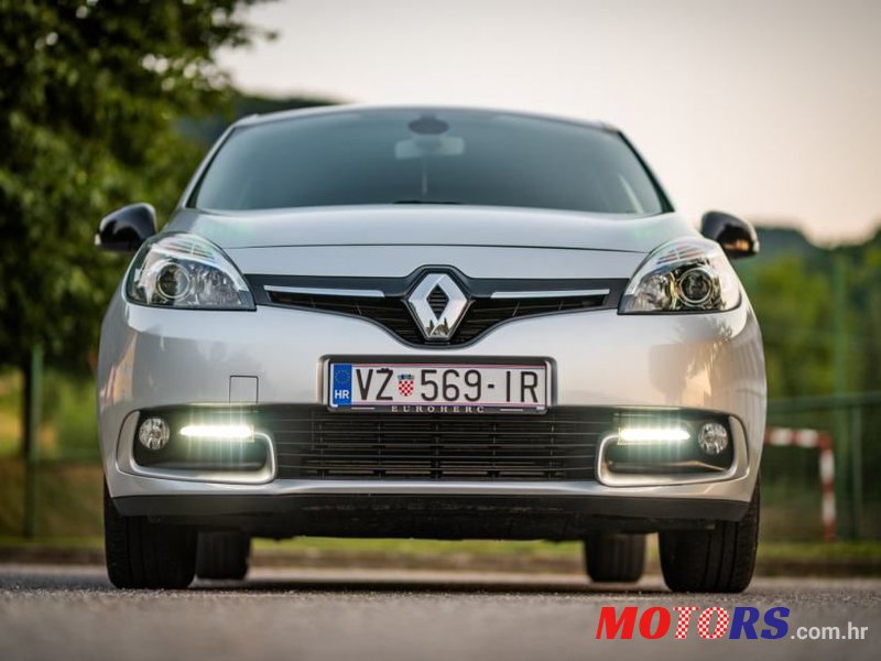 2015' Renault Megane Scenic Dci photo #2