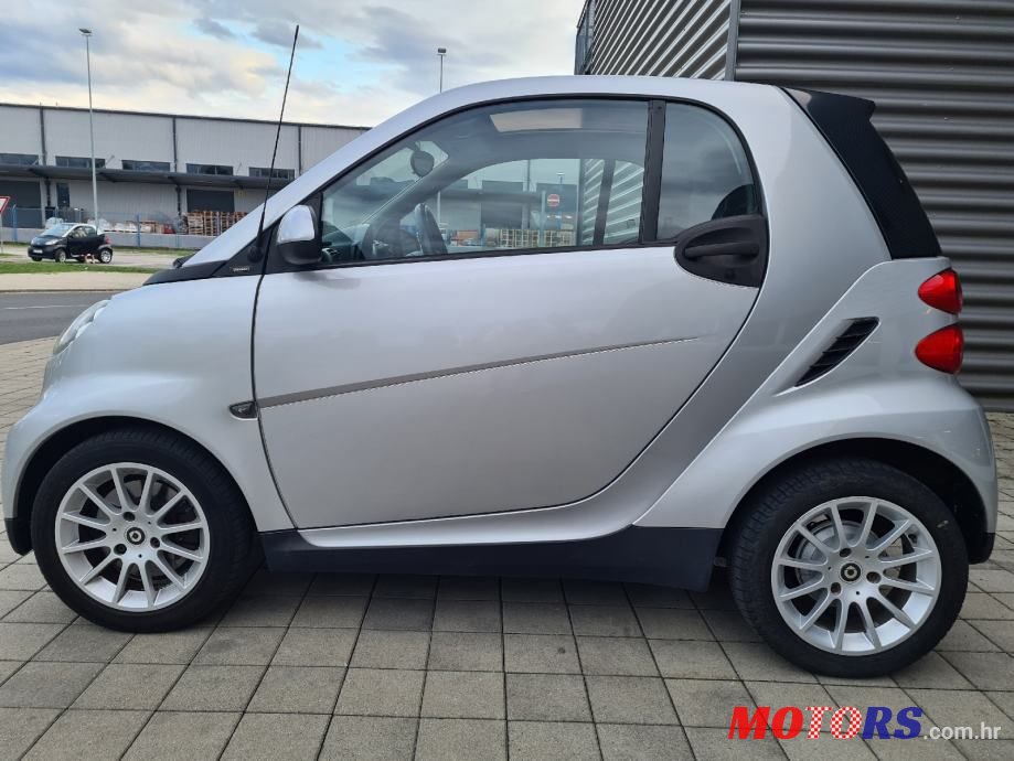 2009' Smart Fortwo 1.0 photo #2