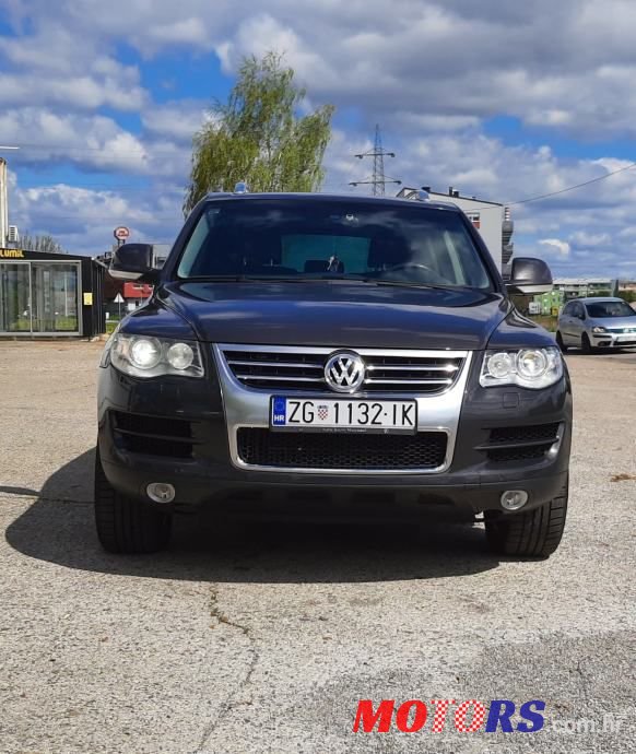 2007' Volkswagen Touareg photo #2