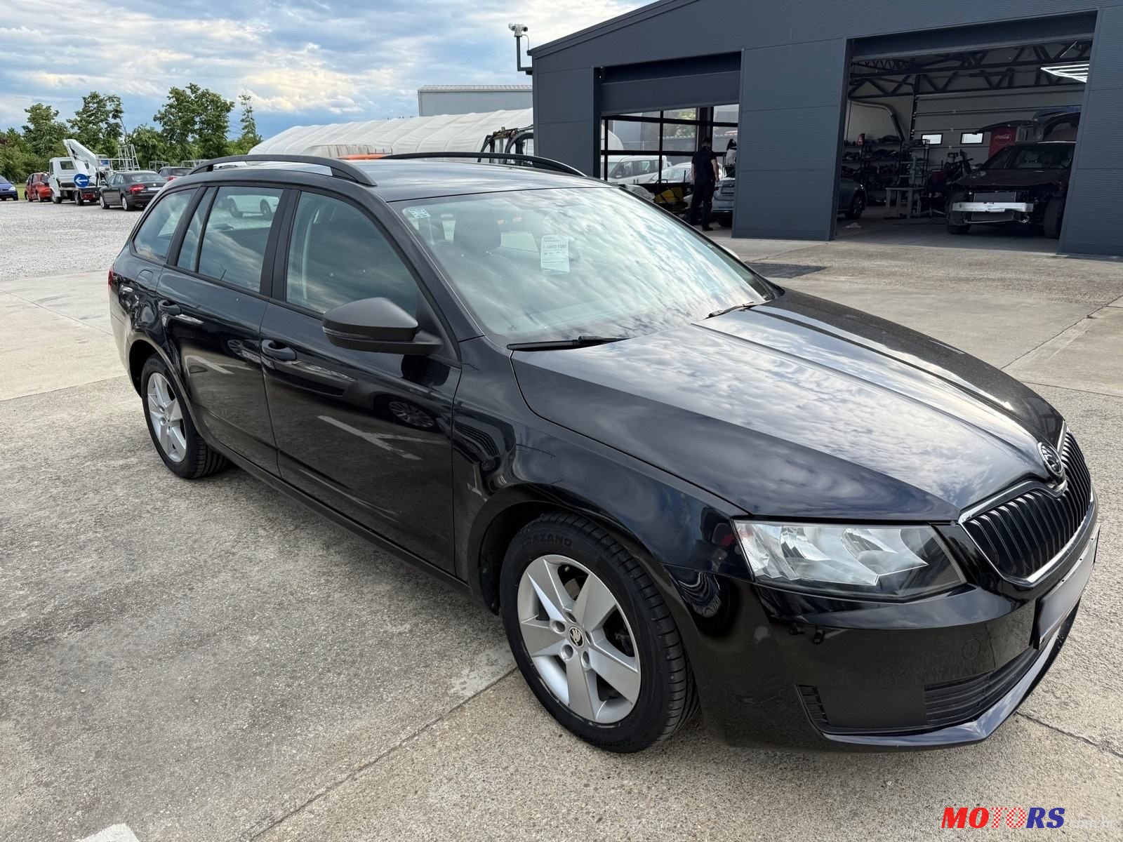 2015' Skoda Octavia Combi photo #1