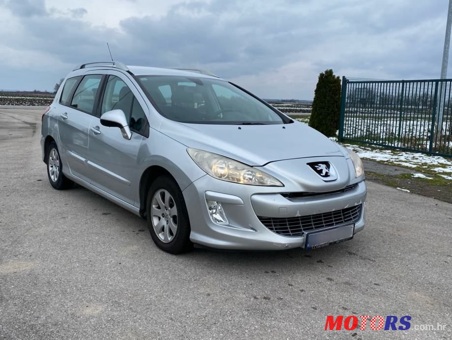 2011' Peugeot 308 Sw photo #3