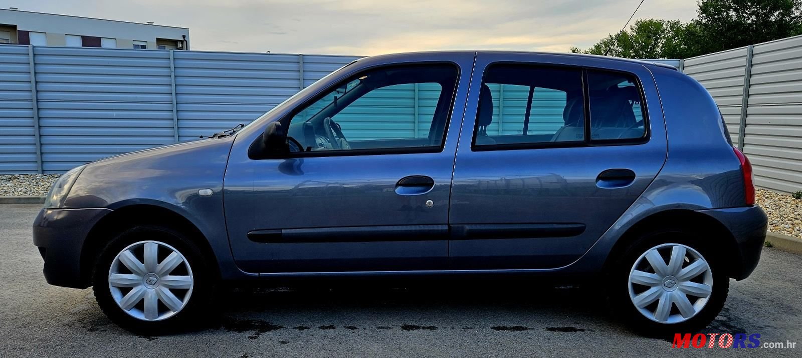 2008' Renault Clio 1,2 photo #6