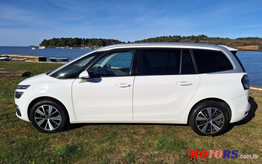2018' Citroen C4 Grand Picasso Bluehdi 120 photo #6