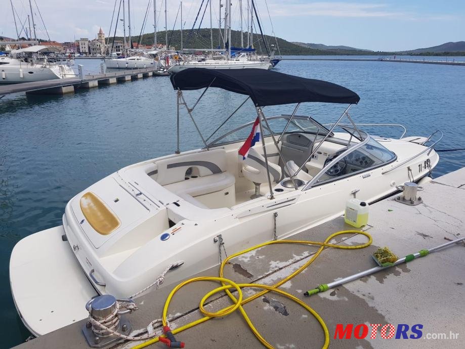 2011' Bayliner Marine 702 photo #1