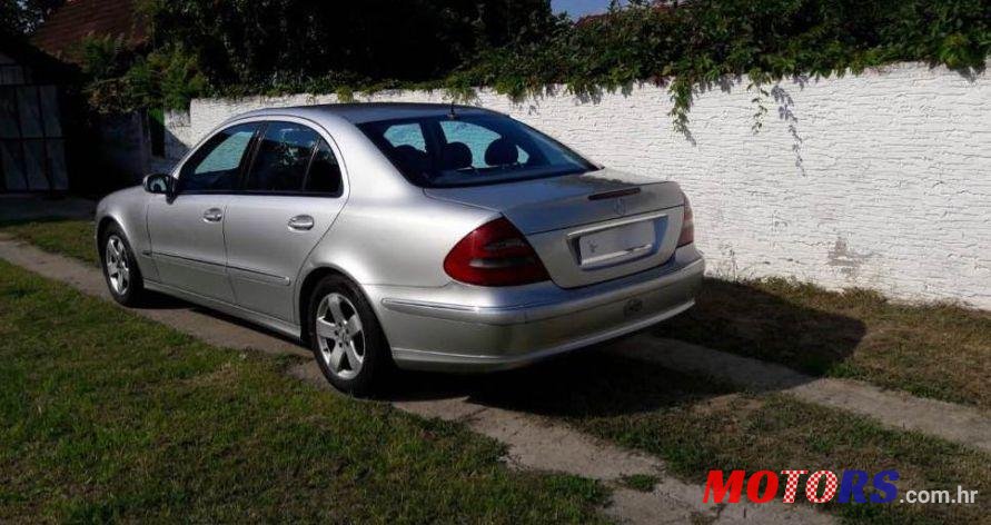2002' Mercedes-Benz E-Klasa photo #2