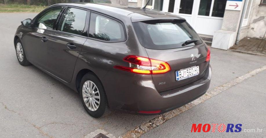 2015' Peugeot 308 Sw photo #2