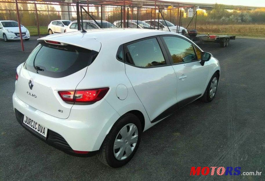 2014' Renault Clio Dci 75 photo #1