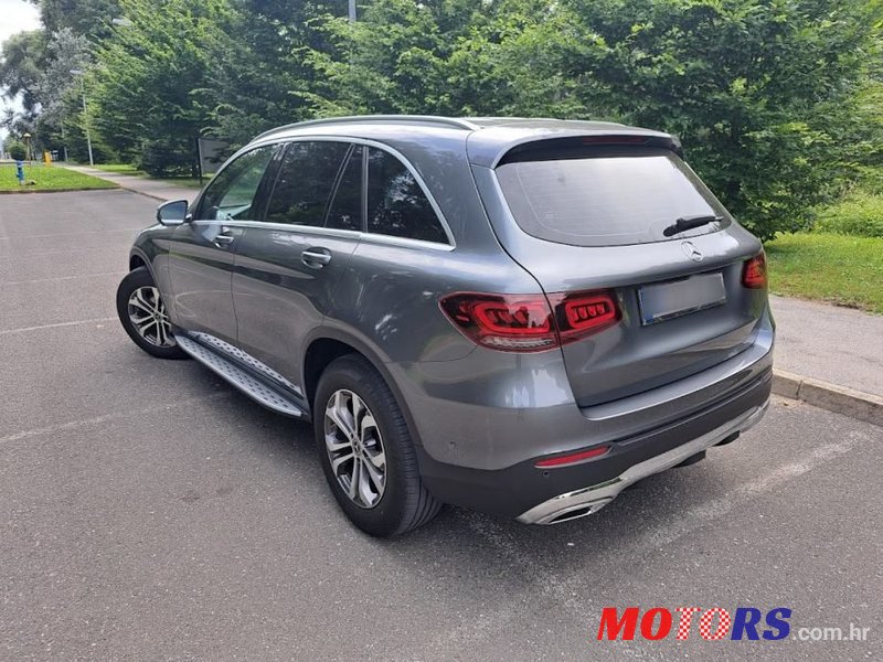 2020' Mercedes-Benz GLC 200 D photo #6