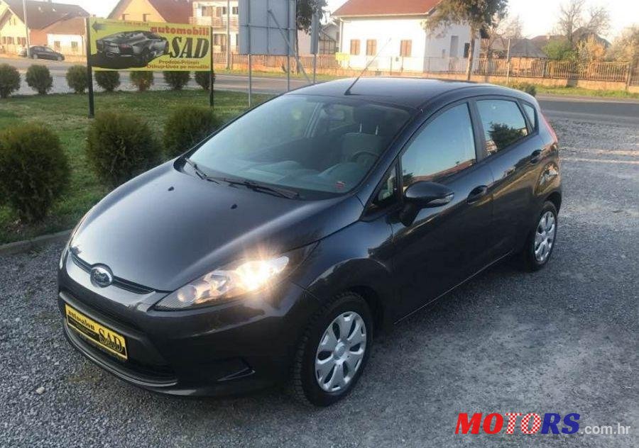 2010' Ford Fiesta 1,6 photo #1