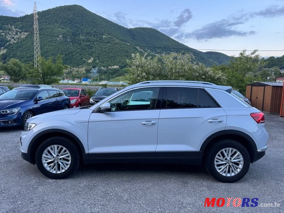 2020' Volkswagen T-Roc 1,0 Tsi photo #2