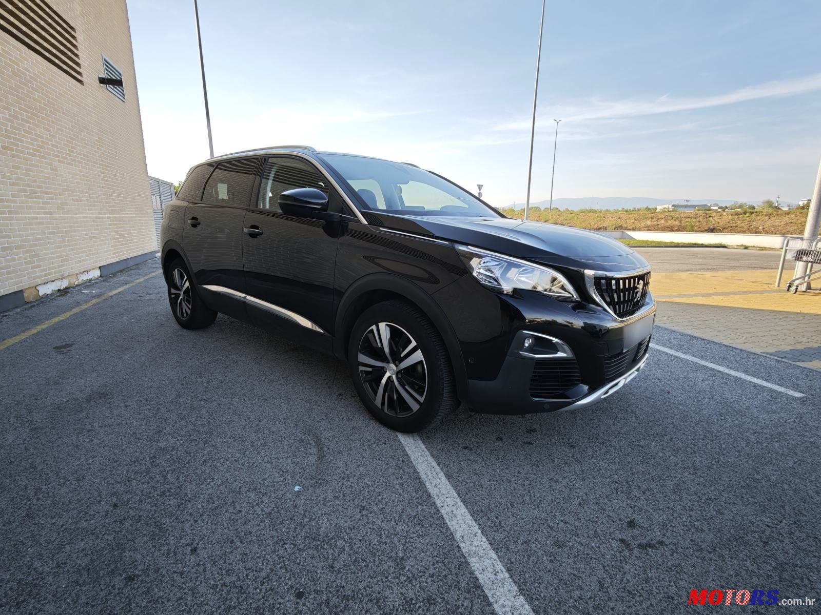 2020' Peugeot 5008 1,5 Bluehdi photo #3