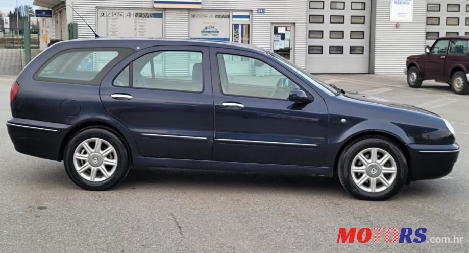 2002' Lancia Lybra Sw photo #5