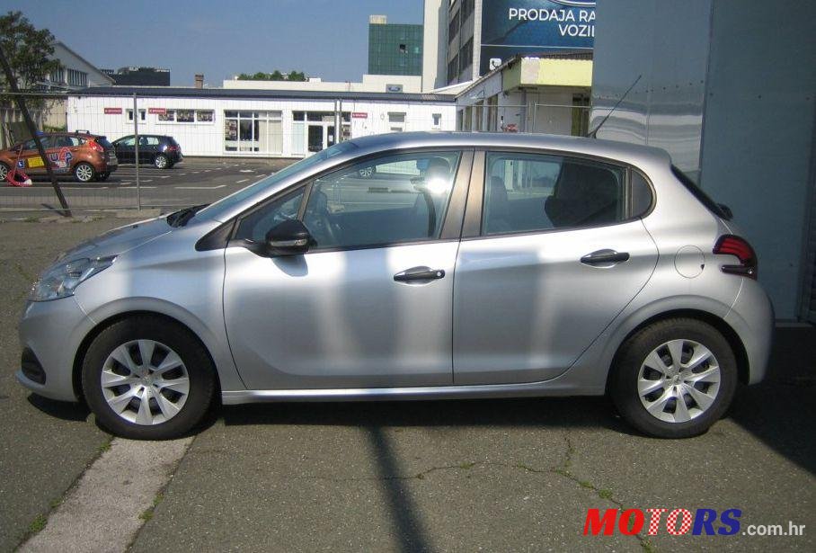 2016' Peugeot 208 1,6 Bluehdi photo #1