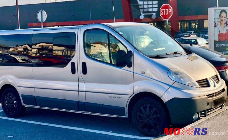 2008' Renault Trafic 2,0 Dci photo #1
