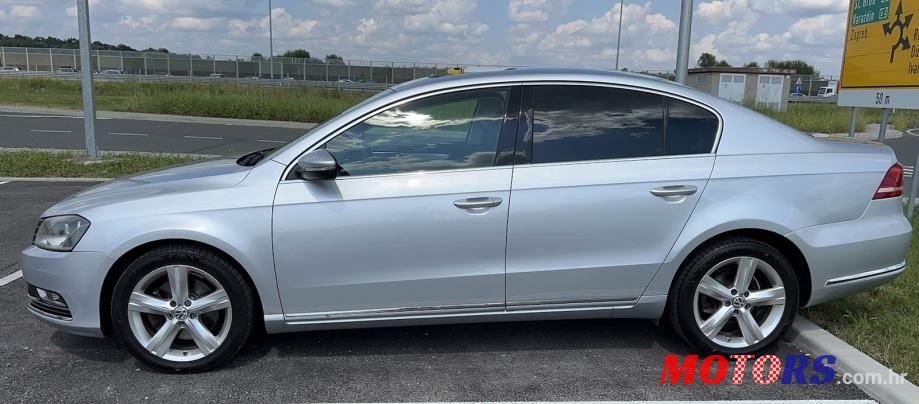 2013' Volkswagen Passat photo #6