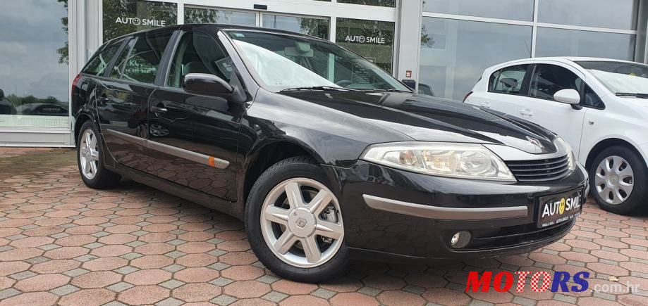 2004' Renault Laguna Grandtour photo #4