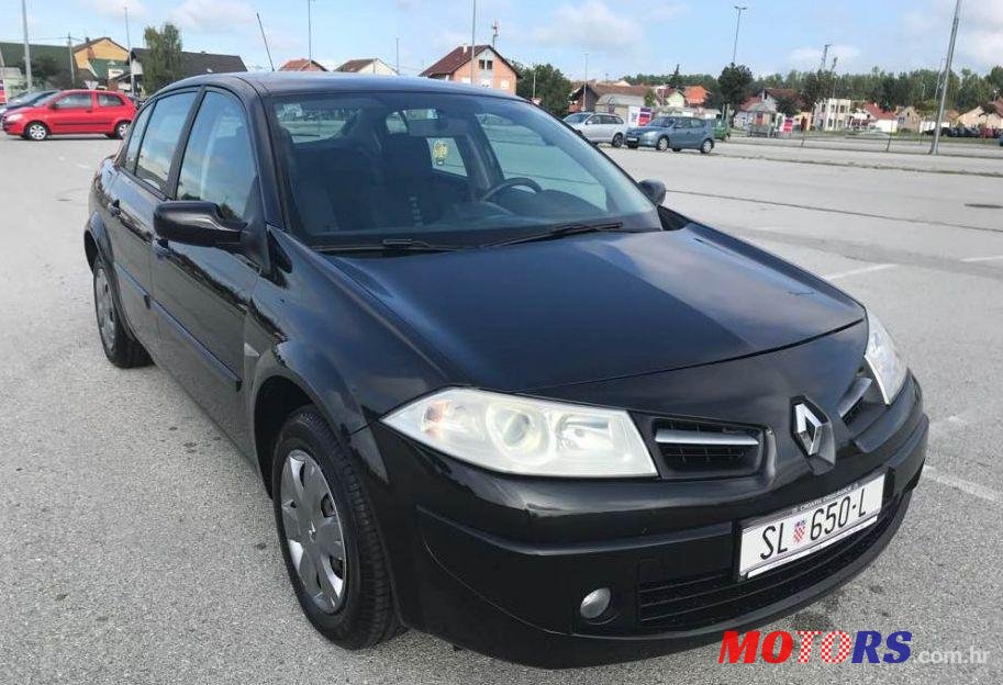 2008' Renault Megane 1,6 16V photo #1