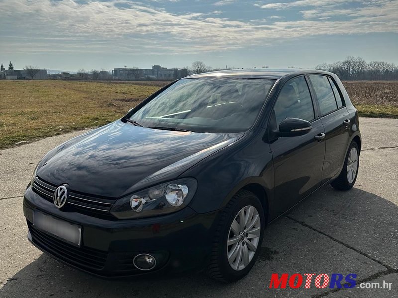 2010' Volkswagen Golf VI 1,6 Tdi photo #1