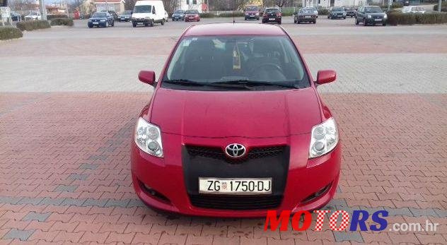 2007' Toyota Auris 2,0 D4-D photo #2