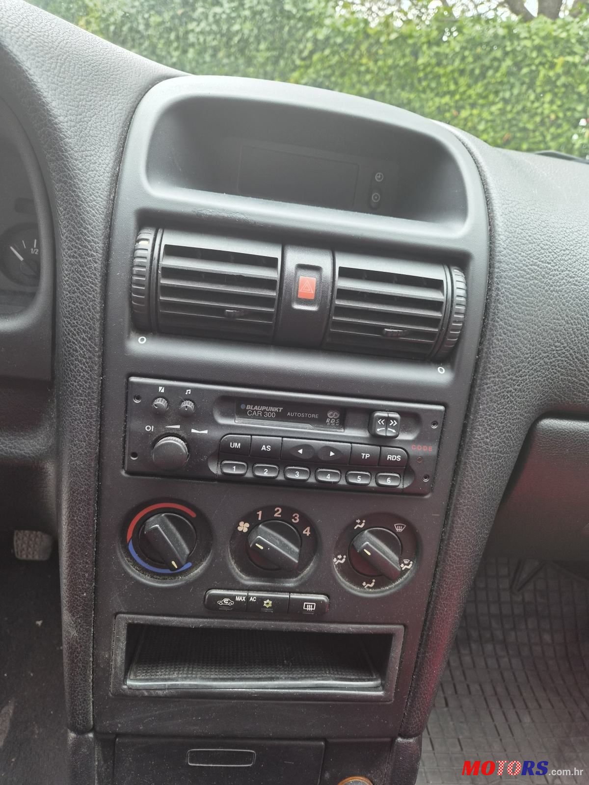 2002' Opel Astra 1,2 photo #6