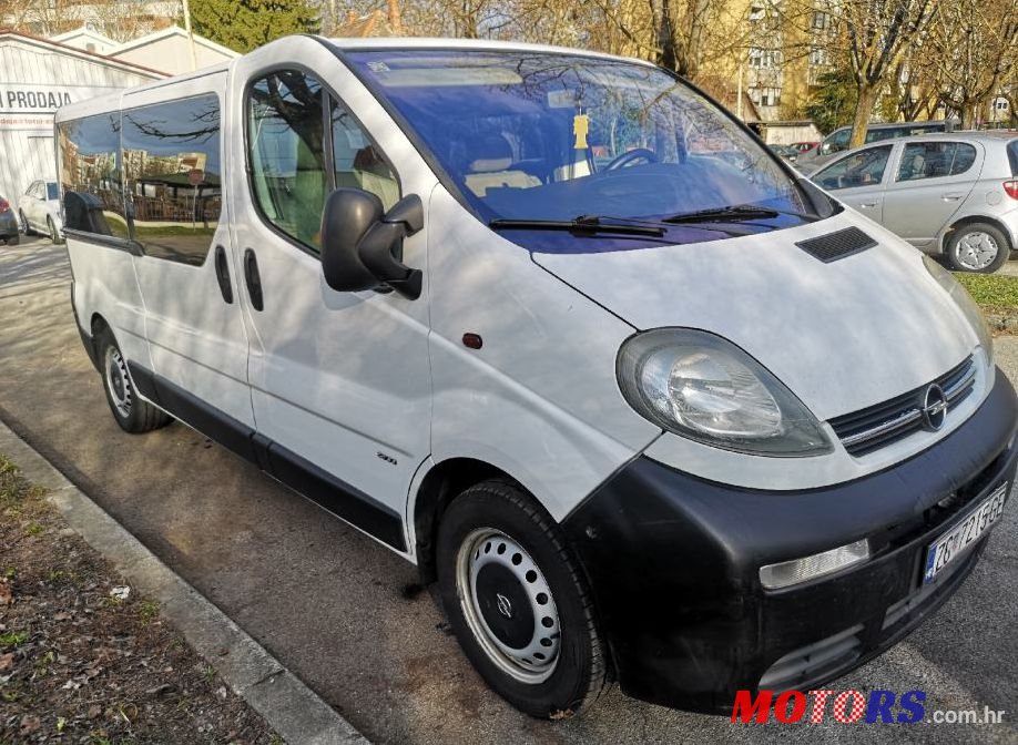 2006' Opel Vivaro Lwb 1,9 Dti 2,9 T photo #1