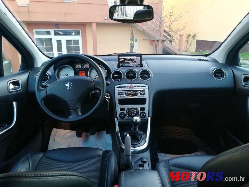 2009' Peugeot 308 Sw 2,0 Hdi photo #1