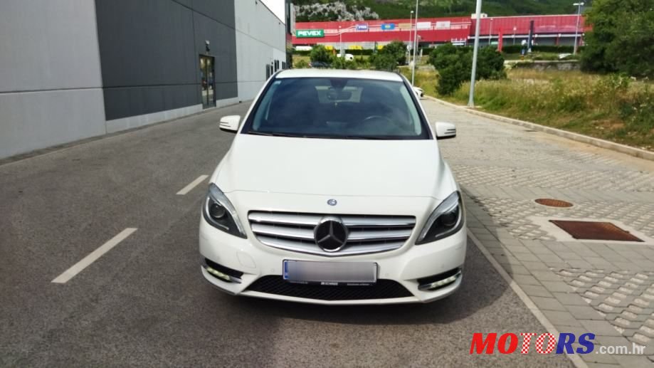2013' Mercedes-Benz B-Klasa 200 Cdi photo #2
