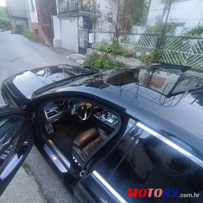 2018' BMW Serija 7 730Ld photo #5